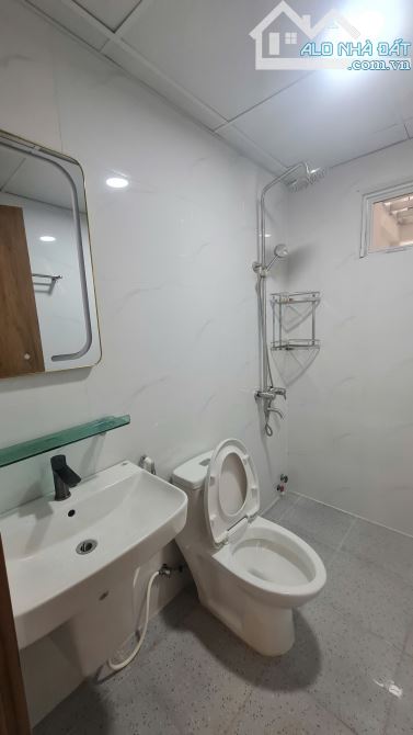 Bán toà CHDV HXT 5m Quang Trung P14 DT:5x15 5 lầu 11p Full NT, TN : 60tr/th - 5