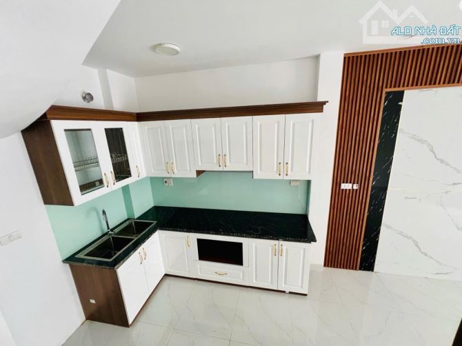 BÁN NHÀ PHÁO ĐÀI LÁNG ĐỐNG ĐA PHÂN LÔ ÔTÔ ĐỖ CỬA AN NINH TỐT DÂN TRÍ CAO DT45M 4T 15,5 TỶ - 5