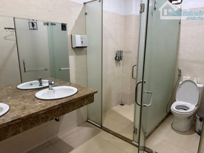 Bán khách sạn 5 tầng Mặt tiền Nguyễn Công Trứ, TP. Huế đang kinh doanh hoạt động full - 5