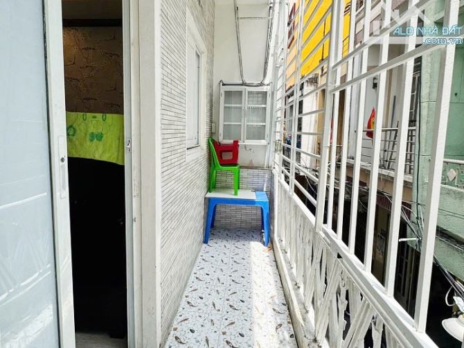 Cần bán nhà đẹp căn góc 1 lầu 2 phòng ngủ hẻm Cao Đạt, Q5 - 5