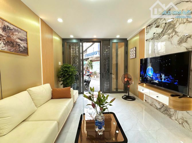 🏠 BÁN NHÀ GÓC 2 MẶT TIỀN – HUỲNH VĂN BÁNH, P15, PHÚ NHUẬN  DT: 3,6m x 9m (nở hậu 4,4m) – - 5