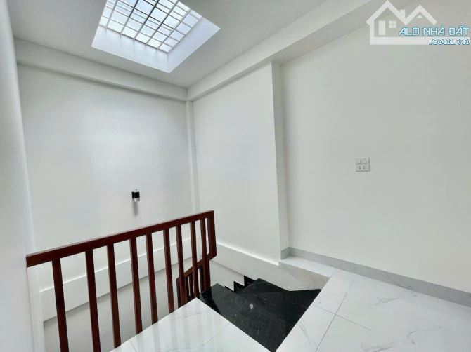 Bán nhà trung tâm quận Thanh Xuân, Ba gác đỗ cửa, Full Nội thất, DT 30m2*5 Tầng*Giá 7,3 Tỷ - 5