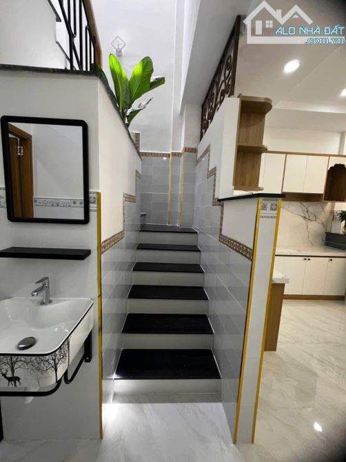 💰 Cơ hội đầu tư hiếm – Nhà 64m² nở hậu, hẻm xe hơi sát cửa – Giá chỉ 6.66 tỷ! - 5
