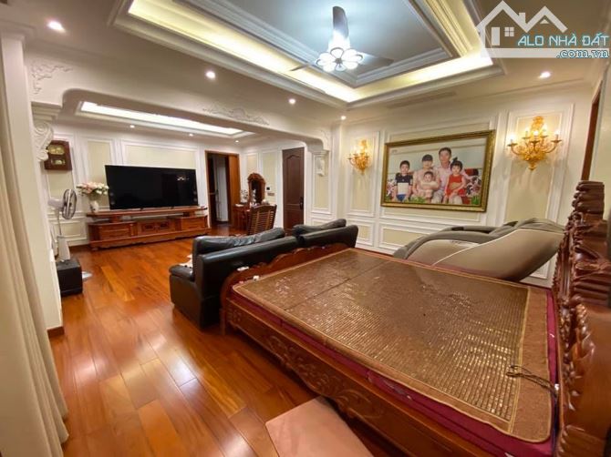 Bán biệt thự đẳng cấp nhất KĐT Việt Hưng, Long Biên. Nội thất, thang máý xịn, vị trí đẹp! - 5