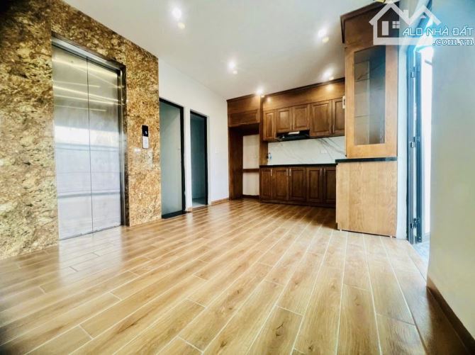 Hộ khẩu Đống Đa, lô góc, thang máy xịn, nở hậu, ở thích, DT 48m2, giá bán 8.5 tỷ - 5