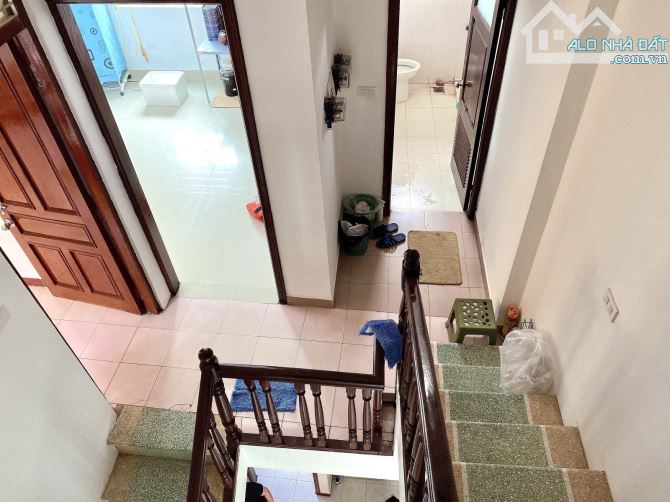 Bán nhà Thanh Xuân 64m 4 tầng MT 8.5m chỉ 10 tỷ chẵn - nhà rất thoáng, gần ô tô - 5