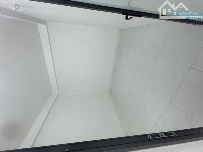 Bán nhà 3 tầng 40m tổ 6 Kỳ Bá Tp Thái Bình ngõ 2 xe máy. Giá 1.95 tỷ - 5