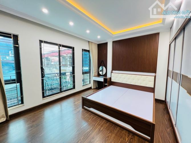 BÁN NHÀ NGÃ TƯ SỞ- OTO ĐỖ SÁT CỬA- 41M- 5 TẦNG FULL NỘI THẤT NHỈNH 12Tỷ - 5