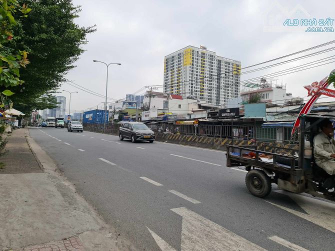 Giảm 4 tỷ , Mặt Tiền QL 1K , 243m2 (ngang 8m) , 3 Tầng, dòng tiền 60tr ,Lh@939.208.616 - 6