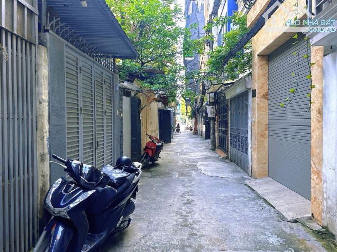 Thái Thịnh - phân lô oto, ngõ thông, chủ xây tâm huyết - 62m*7T - 23.5 Tỷ - 6