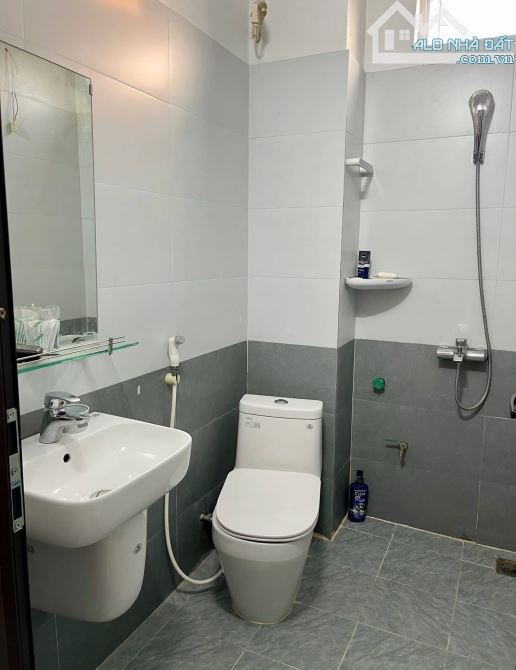 CẦN BÁN NHÀ 4 TẦNG MẶT ĐƯỜNG HUY CẬN - KHU ĐTM MỸ TRUNG -gần BỆNH VIỆN 700 GIƯỜNG - 6