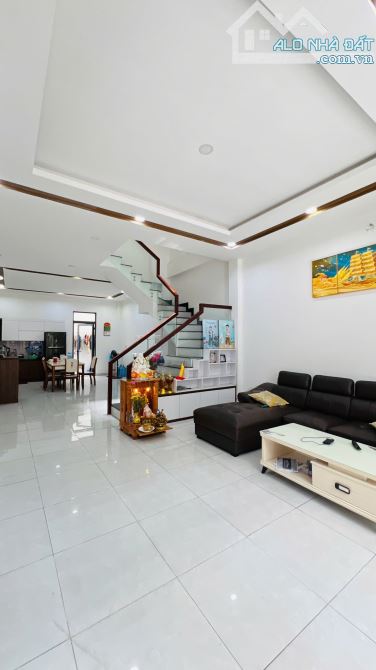 Khu nhà lầu phân lô toàn nhà trên 9-10 tỷ - Rẻ nhất khu vực chỉ Nhỉnh 7.xx Tỷ nhà 4Tầng - 6