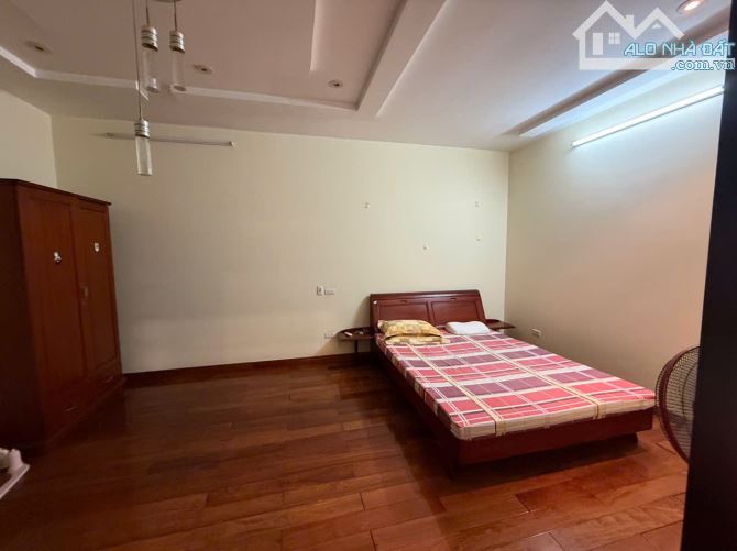 Cho thuê biệt thự Làng Việt Kiều - Nguyễn Văn Lộc. DT 180m2, 4 tầng, Full điều hòa. Gi35tr - 6