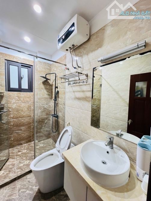 BÁN NHÀ NGÃ TƯ SỞ- OTO ĐỖ SÁT CỬA- 41M- 5 TẦNG FULL NỘI THẤT NHỈNH 12Tỷ - 6