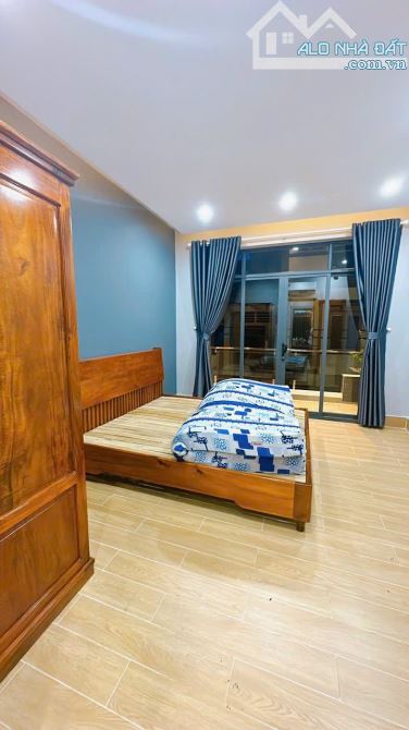 BÁN NHÀ MỚI XÂY ĐẸP 3 TẤM SÁT MẶT TIỀN TÔN ĐẢN Q4 DT 4*19 GIÁ 7TỈ TL KDC HÌNH THẬT - 7