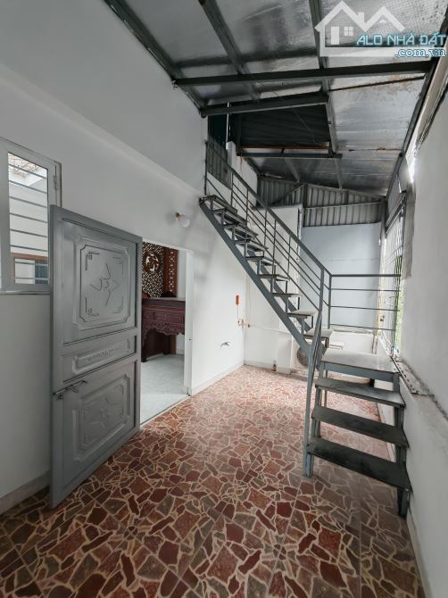 Bán nhà Đông Ngạc, 46m2 3 tầng 3 ngủ, thoáng trước sau, gần chợ Kẻ Vẽ, giá 6,5 tỷ - 7