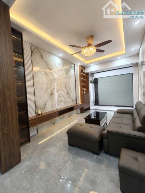HỒ TÙNG MẬU – 33/38M² – GẦN NHIỀU TRƯỜNG ĐH – GA TÀU ĐIỆN 200M – 5 TẦNG – MT 3.3M – 7.5 TỶ - 7