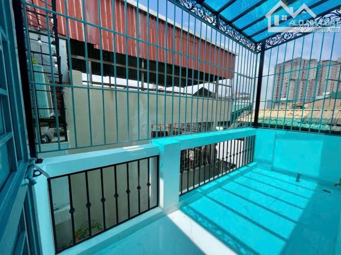 Bán nhà trung tâm quận Thanh Xuân, Ba gác đỗ cửa, Full Nội thất, DT 30m2*5 Tầng*Giá 7,3 Tỷ - 7