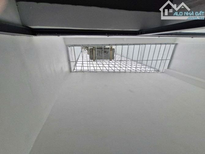 NHÀ ĐẸP 3 TẦNG – ĐƯỜNG XE TẢI NGUYỄN VĂN GIÁP – BÌNH TRƯNG ĐÔNG, Q2 - 7