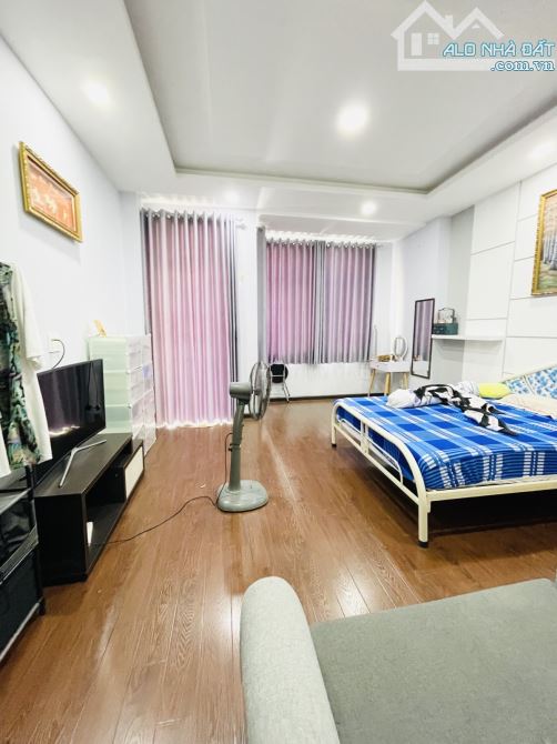 Bán nhà Bình Thạnh - ô tô thông - 111m2 - 4 tầng - ngang 4.5m - 8