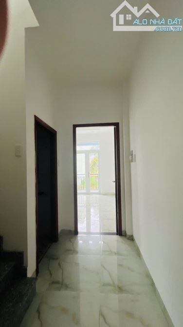 CHỦ NGỘP CẦN BÁN NHÀ 1 TRỆT 2 LẦU MẶT TIỀN HOÀNG HỮU NAM QUẬN 9 58M2/1TY860 SHR - 8