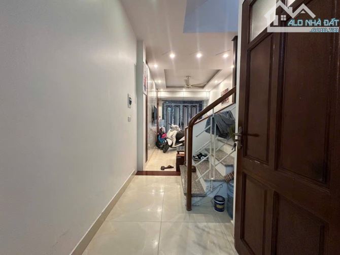 Bán nhà 5 tầng, 6 ngủ, ngõ 2m, cách oto 30m, nhà còn đẹp, tại ngõ 282 Vũ Tông Phan, HM. - 8