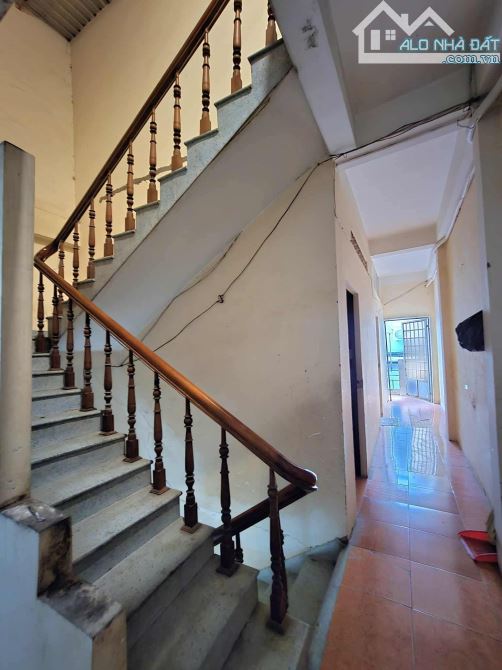 Bán nhà 3 tầng 5pn 74m2 Nguyễn Đăng Giai Thảo Điền chỉ 9 tỷ 7 - 8