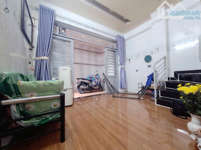 🏘️ 1/ SÁT HẺM Ô TÔ – NHÀ MỚI ĐẸP – PHÚ THỌ HÒA – 43M² (4.3❌️11) – 2PN – 2WC – 5.2 TỶ TL - 8