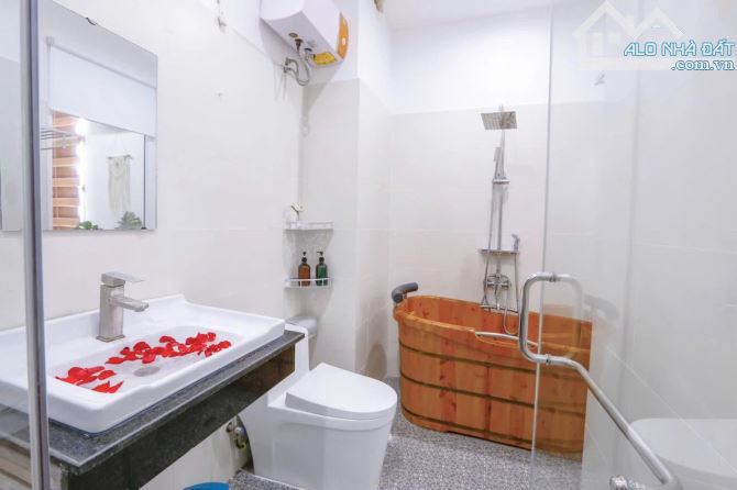 🏨 BÁN KHÁCH SẠN MINI 2 MẶT KIỆT – DƯƠNG ĐÌNH NGHỆ VÀ CHÍNH HỮU. Kiệt 3 Ô TÔ - 8