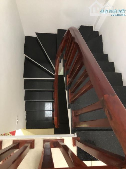 PHAN ĐÌNH GIÓT.HÀ ĐÔNG.LÔ GÓC. 3 THOÁNG. GẦN Ô TÔ ĐỖ 24/7 DT30 5T DT3.4 giá: 10.7 tỷ - 8