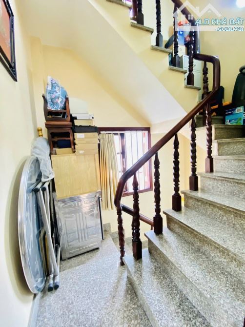 ⭐Cần bán nhà 4 tầng chính chủ xây Tâm huyết sát mặt tiền CMT8 p13 quận 10 - 9