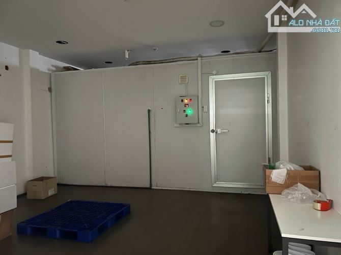 🚀 MẶT TIỀN KINH DOANH VIP TÊN LỬA – 200m² – 4 TẦNG – THU NHẬP 50TR/THÁNG – GIÁ 18.3 TỶ - 9