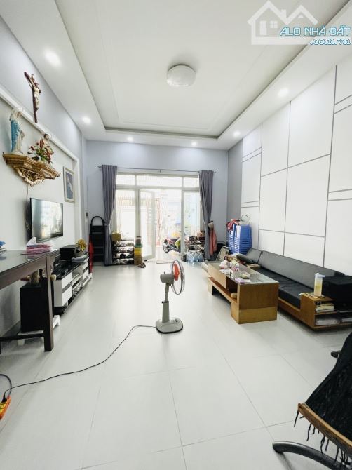 Bán nhà Bình Thạnh - ô tô thông - 111m2 - 4 tầng - ngang 4.5m - 9