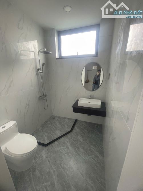 BÁN NHÀ MẶT TIỀN VIEW CÔNG VIÊN, KHU DÂN CƯ VIP GIA HÒA,THỦ ĐỨC DT: 200M2 ; 3 TẦNG - 9