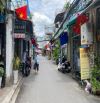 Bán gấp nhà đẹp ở ngay Lê Văn Lương, xe hơi đỗ cữa, 50m2, SHR, HCĐ, chỉ 7.93 tỷ.