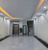 BÁN NHÀ GẦN AEON MALL LONG BIÊN, Ô TÔ VÀO NHÀ, 6 TẦNG THANG MÁY, CÁCH 1 NHÀ RA Ô TÔ TRÁNH