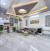 NHÀ LẦU GẦN TRƯỜNG ĐH Y DƯỢC CẦN THƠ