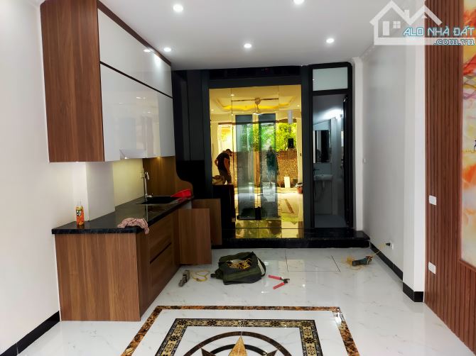 Bán nhà 6 tầng số nhà 74c ngõ 136 cầu diễn giá rẻ - 1