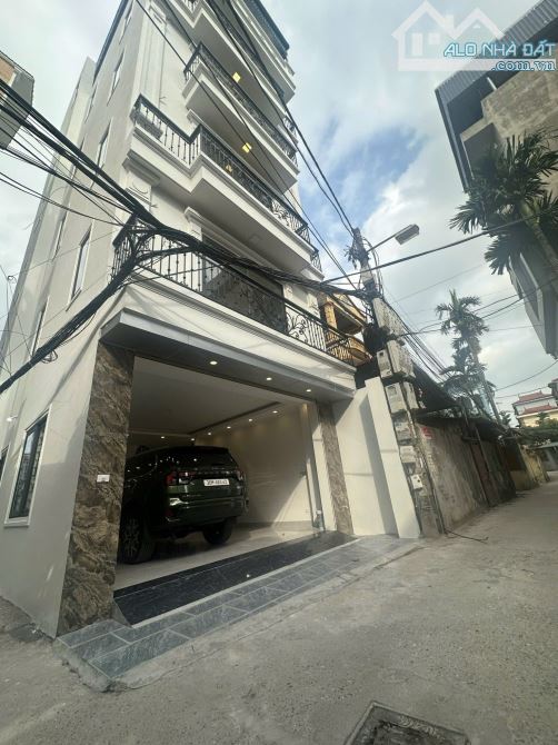 HOA HẬU CHÂN DÀI PHÚC LỢI-60M-5T-4 NGỦ -GARA O TO
