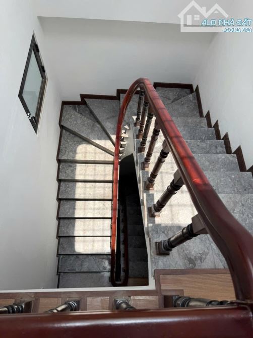 Văn Cao 38m 3 tầng cách ô tô 10m giá chỉ 10.3 tỷ - 1