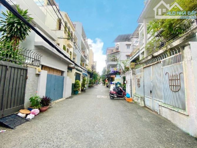 5 x 20 hẻm nhựa khu vip 220 Lê Văn Sỹ - Trường Sa Q3