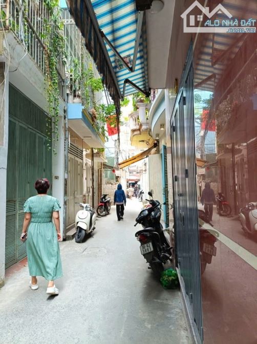 Bán căn hộ dòng tiền Xã Đàn, 7 tầng thang máy, 50m2 giá 8.6 tỷ