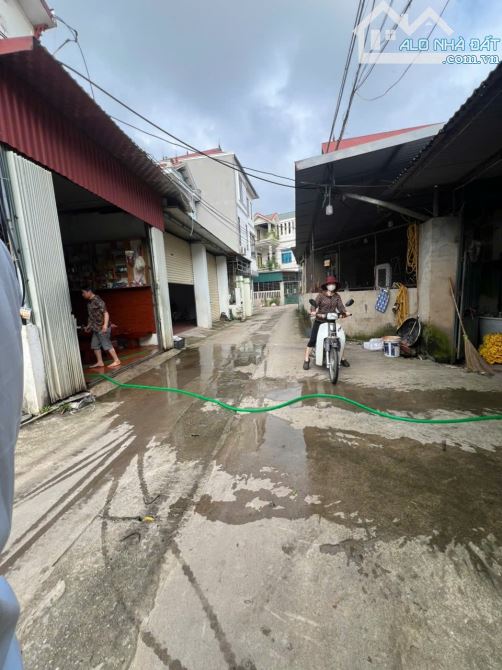 🔥 BÁN ĐẤT ĐẸP – HẠ LÔI, MÊ LINH – VỊ TRÍ TRUNG TÂM 🔥  👉 Diện tích: 80m² – full thổ cư