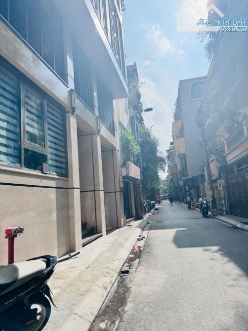 SIÊU PHẨM BUILDING MẶT PHỐ ĐƯỜNG 800A 220m 9 TẦNG 2 HẦM MT 10m GIÁ 95 TỶ