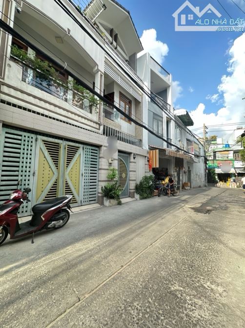 Gần 4 xã hẻm 6m thông ko lộ giới 2 tầng 4.2x15m chỉ 6.25 tỷ