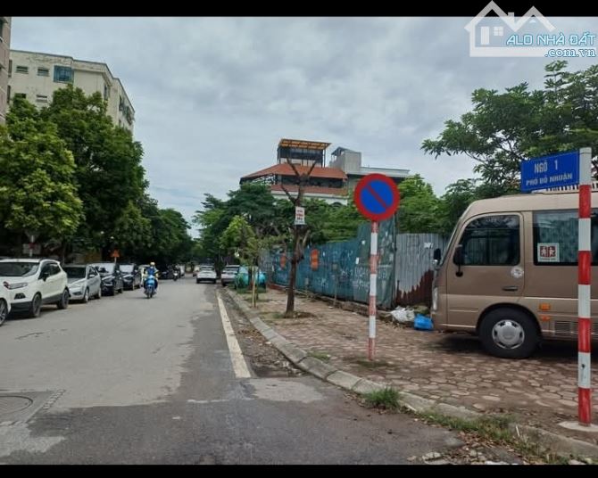 Cần bán nhà Đỗ Nhuận mặt ngõ ô tô chánh đỗ vỉa hè thông thoáng.