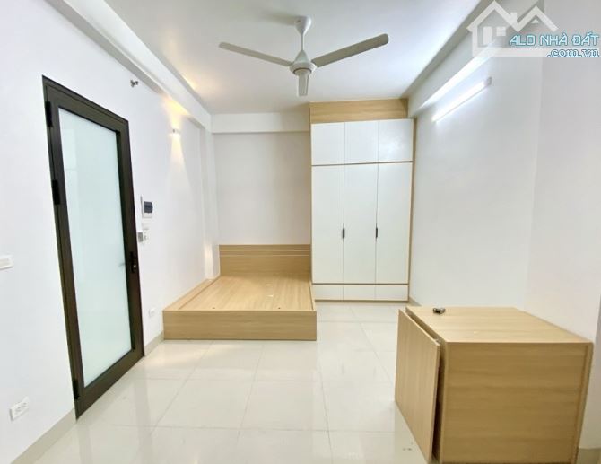 💥💥Nhà MỚI 53m2 5 Tầng THANG MÁY TT Cầu Giấy, Ô TÔ Đỗ Cửa, 15,5 Tỷ