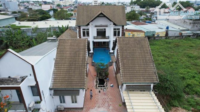 35 TỶ-CẦN BÁN CĂN BIỆT THỰ 865m2-(19x46m) ,đường 197 hoàng hữu nam, p.tân phú ,tp.thủ đức