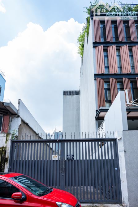 Bán Nhà Hẻm Lớn Phùng Văn Cung, P7, Phú Nhuận 4,7x10m 4 lầu, ô tô ngủ trong nhà 11,2 tỷ