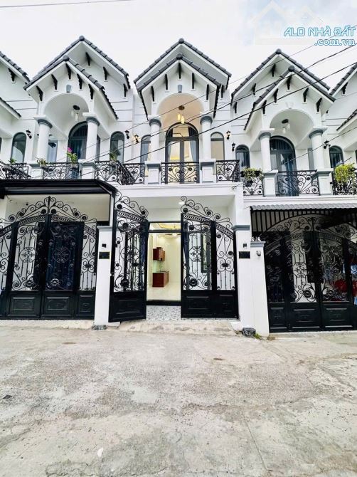 NHÀ TRỆT LẦU 3 PHÒNG NGỦ - VIEW RẠCH ÔNG DỰA, LONG TUYỀN BÌNH THỦY CẦN THƠ